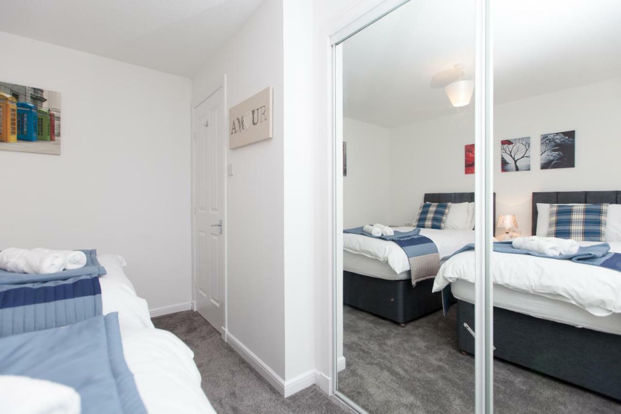 Prime Commuter Executive Apartment 邓弗姆林 外观 照片
